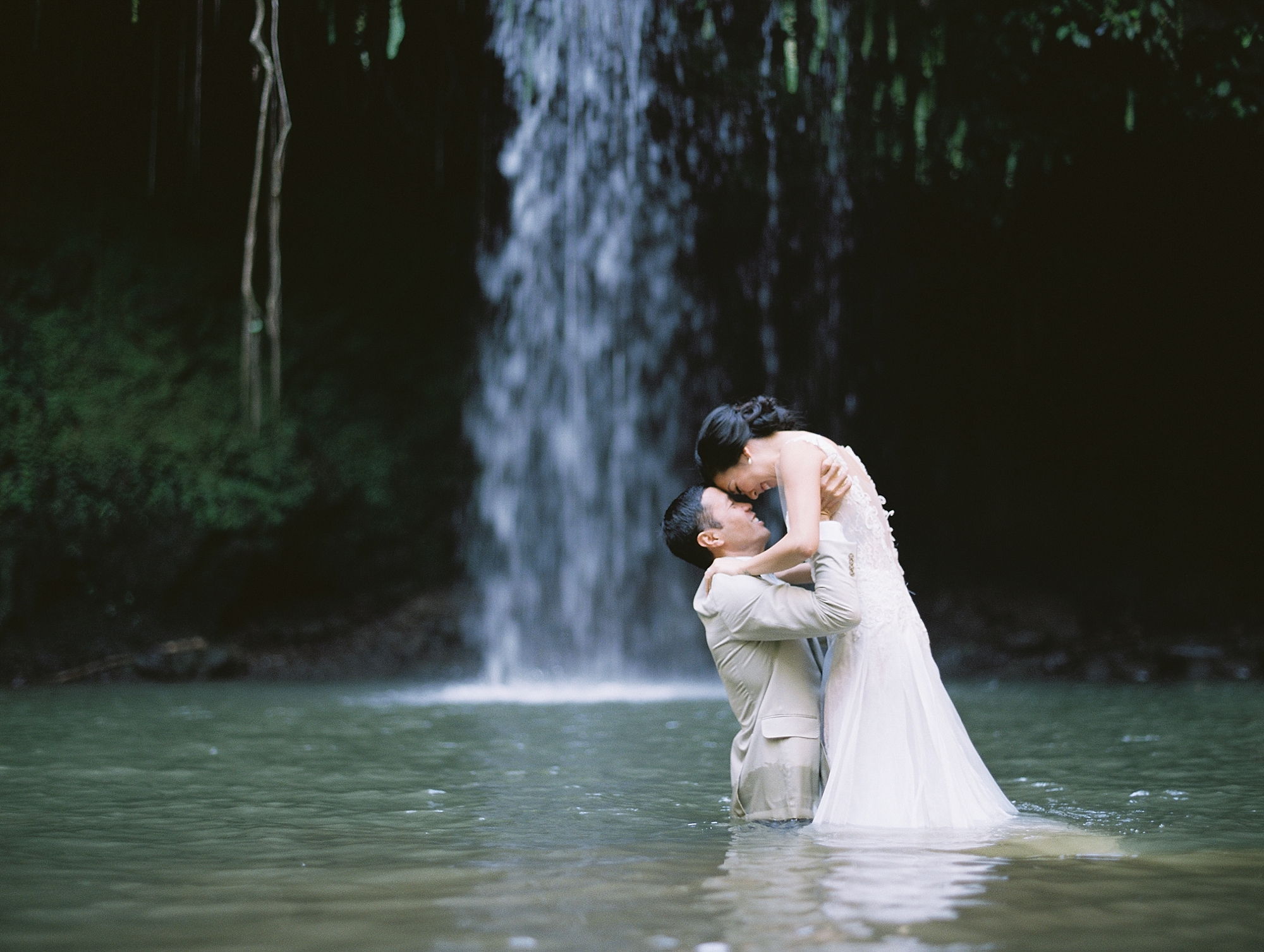 Maui Waterfall Elopement_0051.jpg