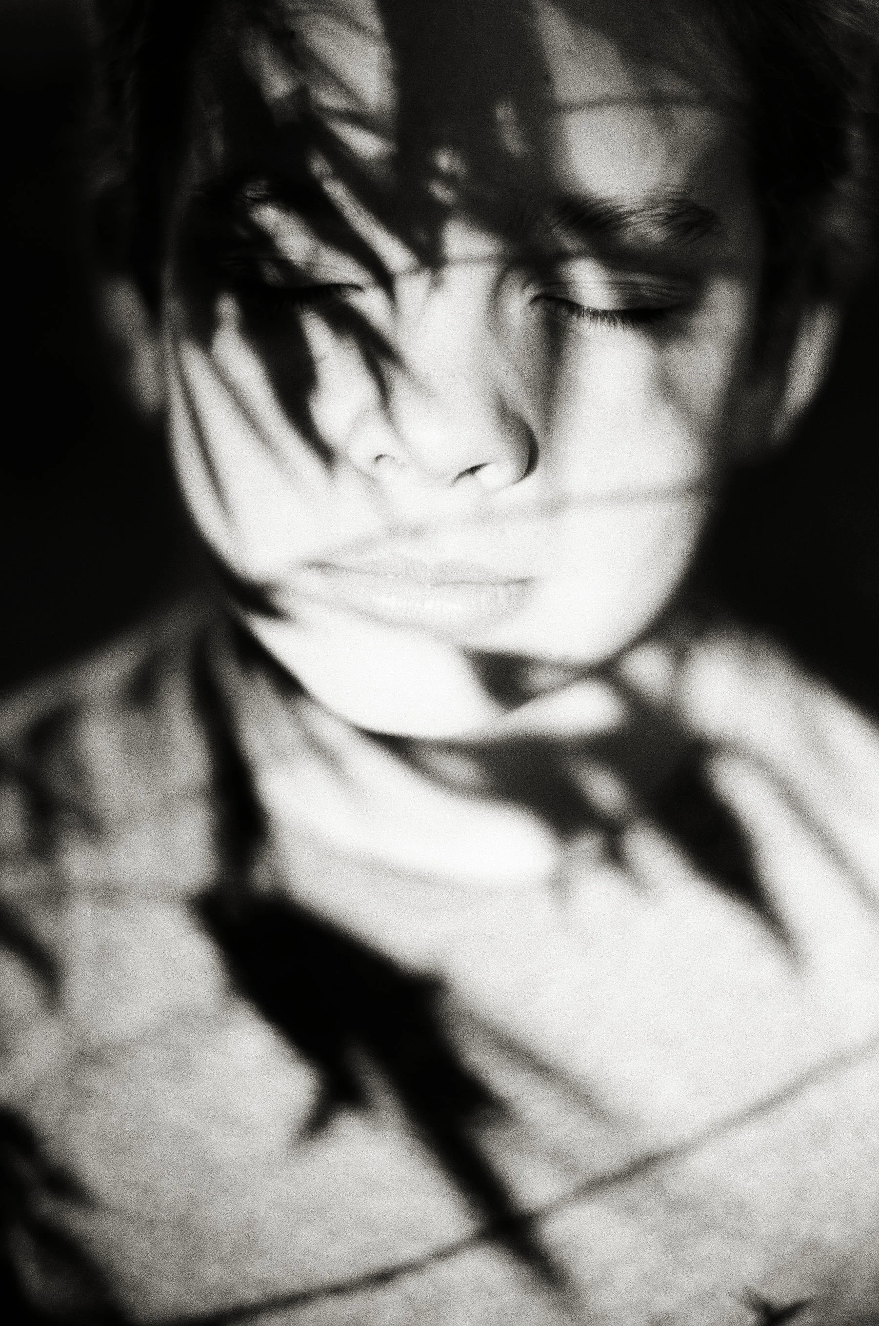maui-portrait-black-and-white-shadow