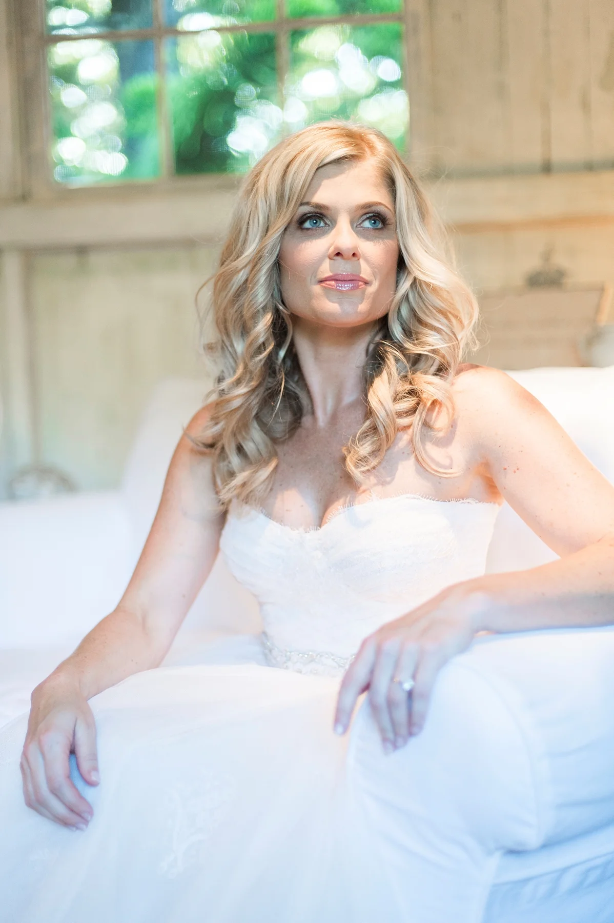 1-haiku-cane-house-bride-portrait.jpg