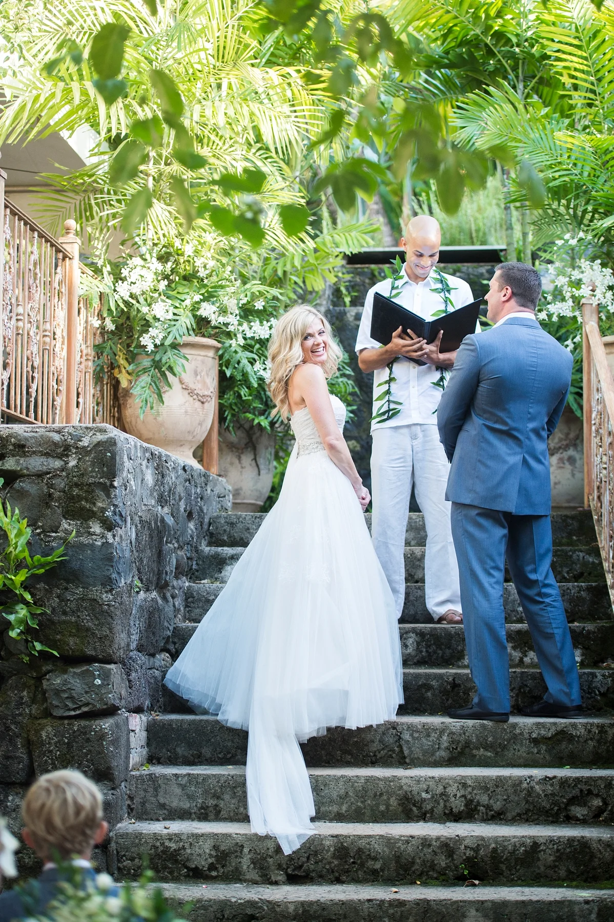 51-bride-laughing-haiku-mill-alter.jpg
