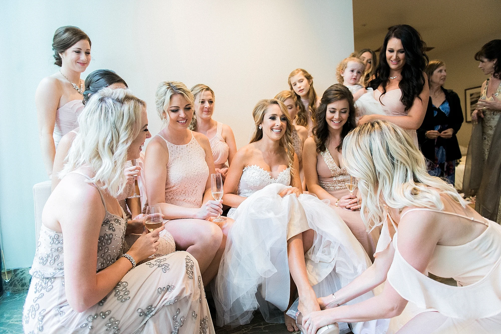 12-bride-getting-ready-blush-bridesmaids-andaz.jpg