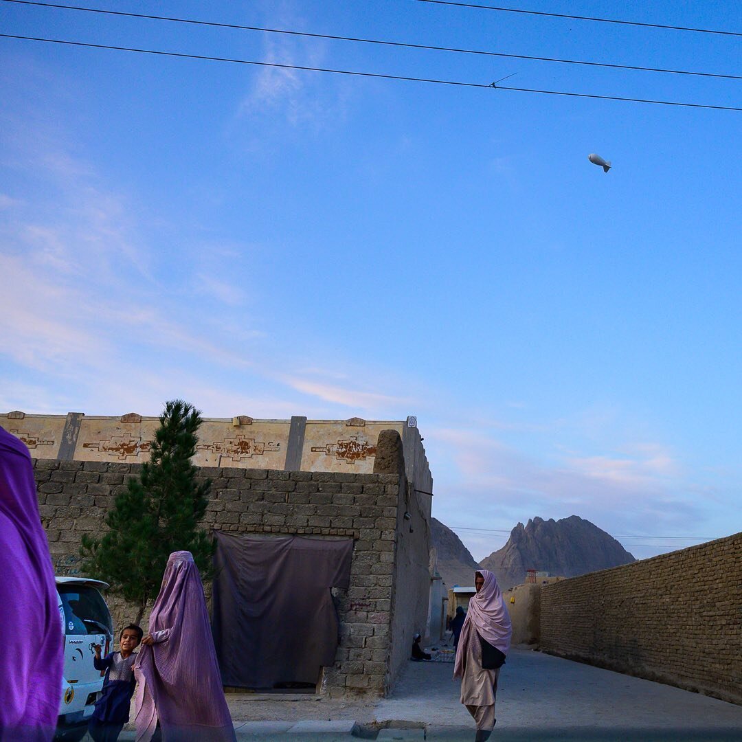 The US &quot;spy balloons&quot; watching over Kandahar. Pics taken within minutes while driving back to the city. 
These military surveillance balloons watch over Kabul and other parts of Afghanistan. Above my house too. Many locals know, or at least