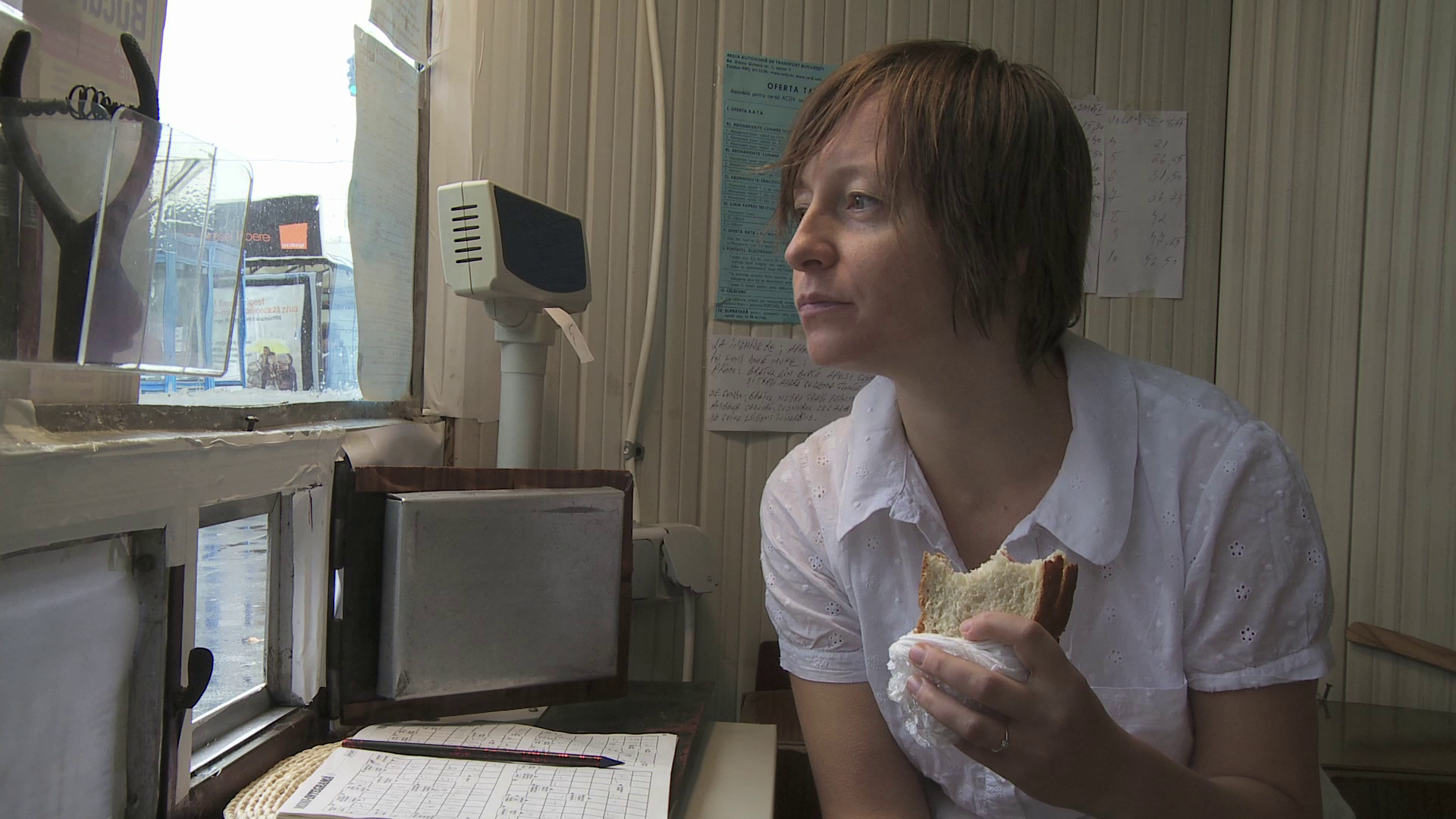 Adina-Lucaciu_Aniversarea_still1.png