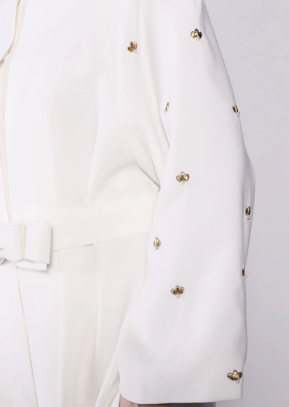 Look3_1.jpg