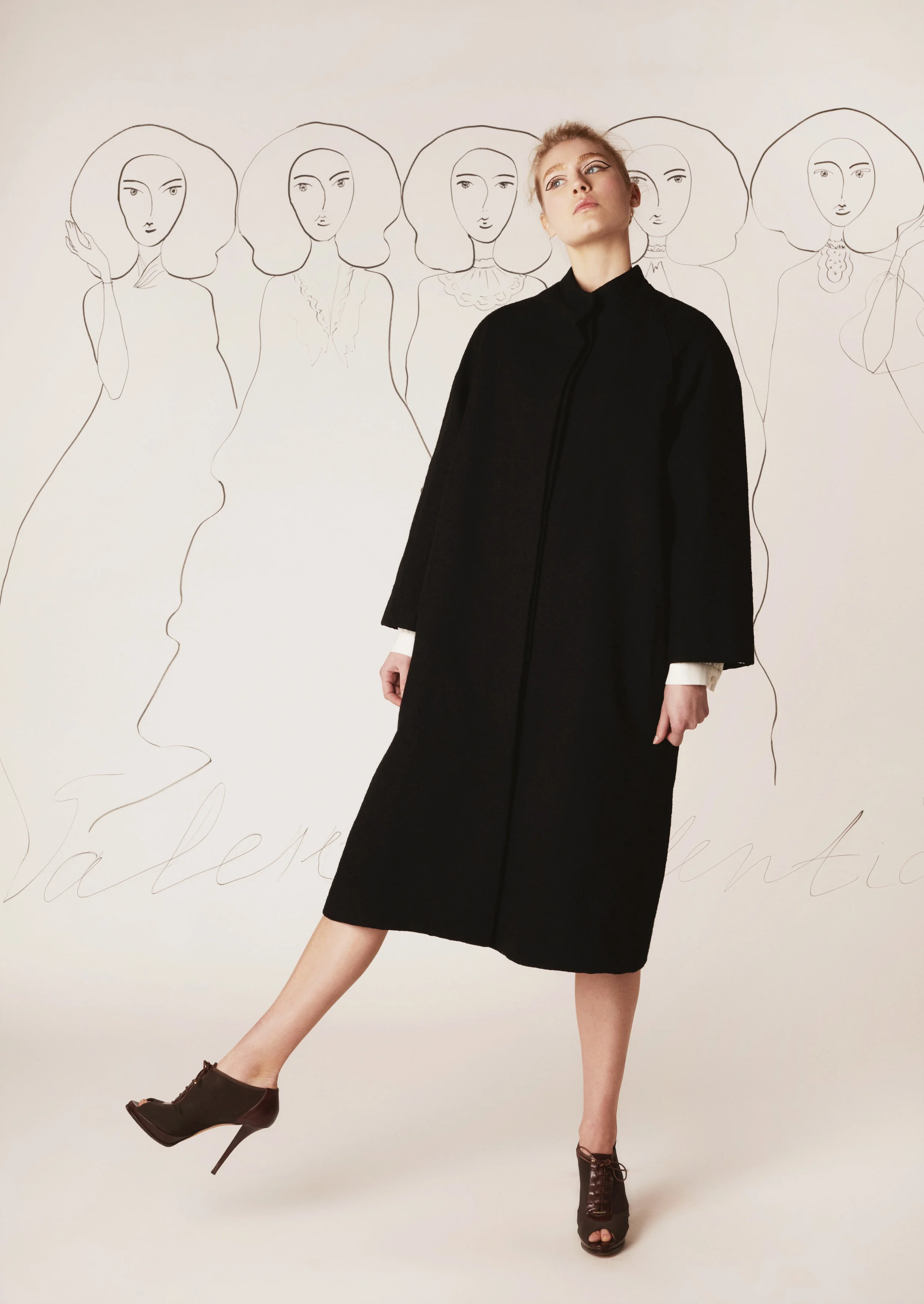 Tweed coat with silk lining