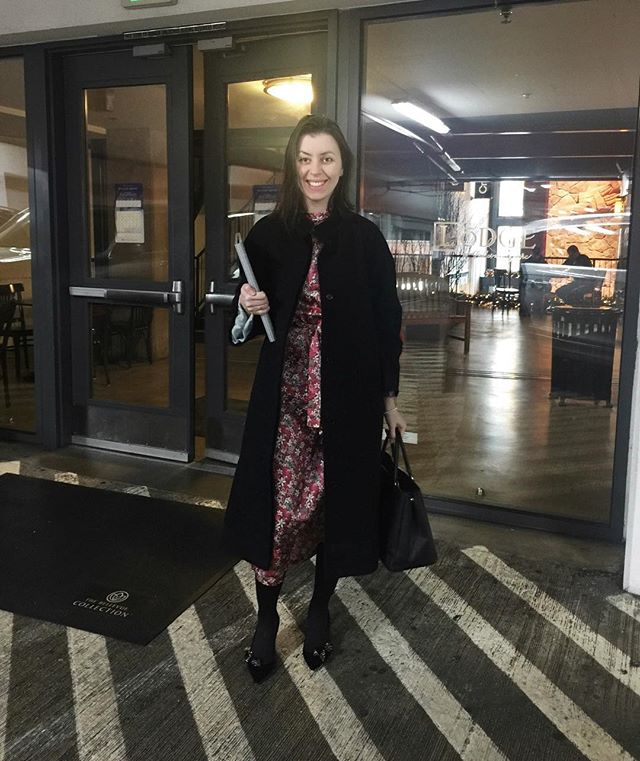 Congratulations to Milena, who today received an award from Executive Vice President of Microsoft for her contributions 👏🏻👏🏻👏🏻 .

Here she is on the way to receive the award, always with her Surface, wearing Valentina &amp; Valentia head to toe