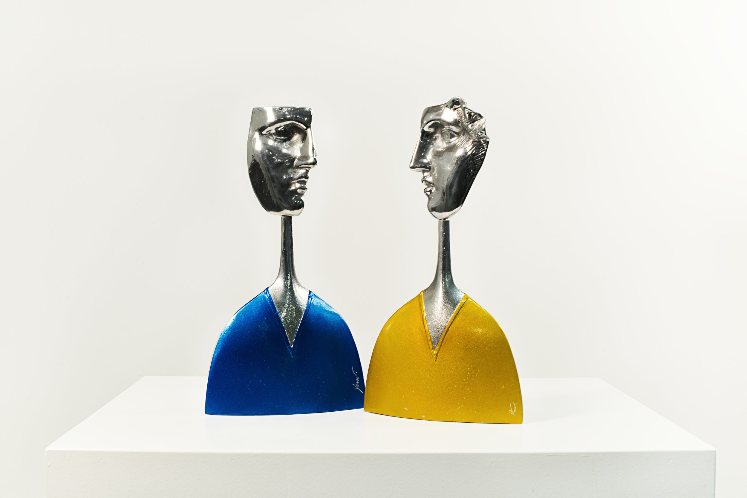 People Aluminum Ed. /250 Sandcast 27 x 15 x 4 cm