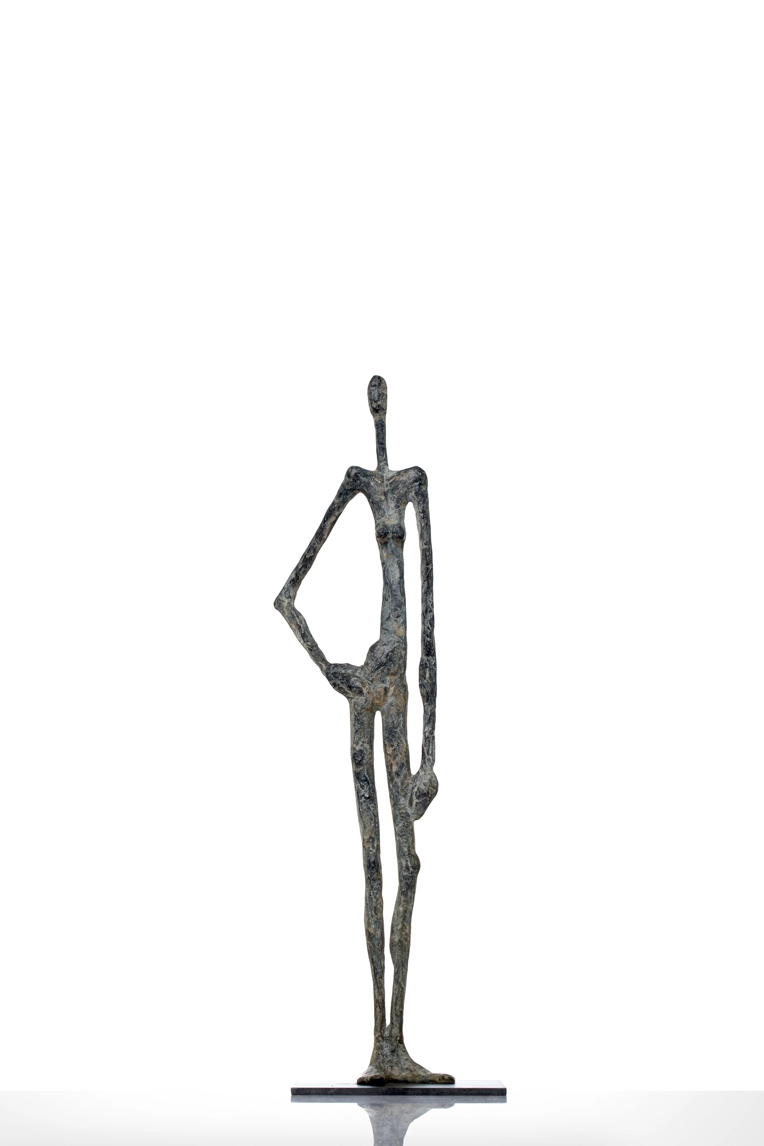 yanni-souvatzoglou-gallery-athens-000363-woman-with-attitude-50-cm-001.JPG