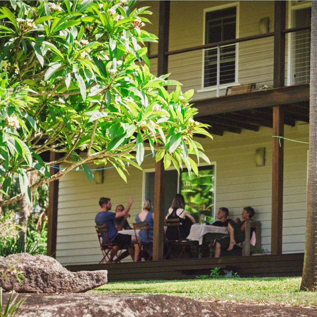 radical-sunday-receiving-7-dec-group -insta-photo-by-dylan-buckee.jpg