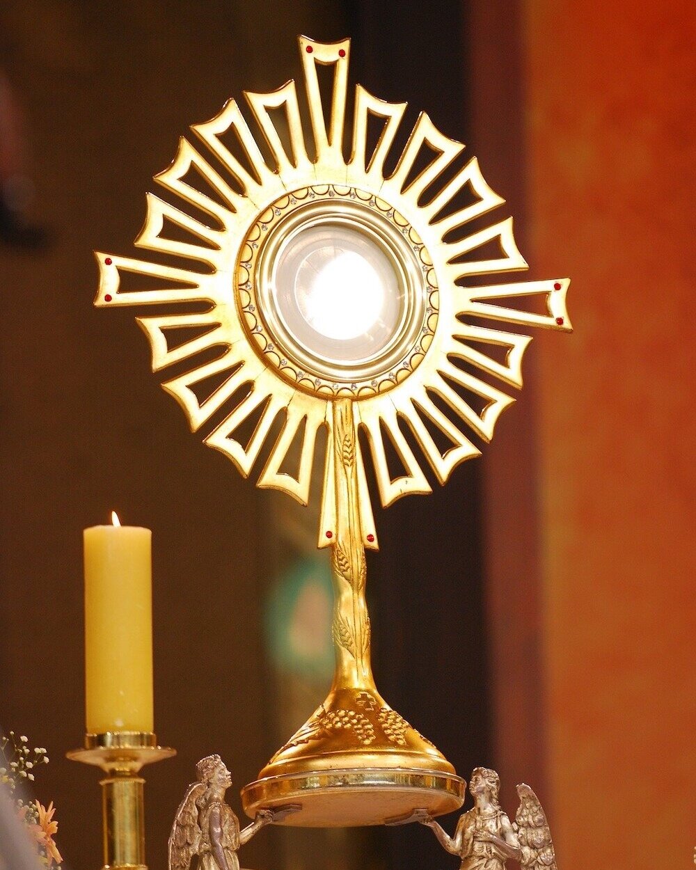Monstrance with Angels