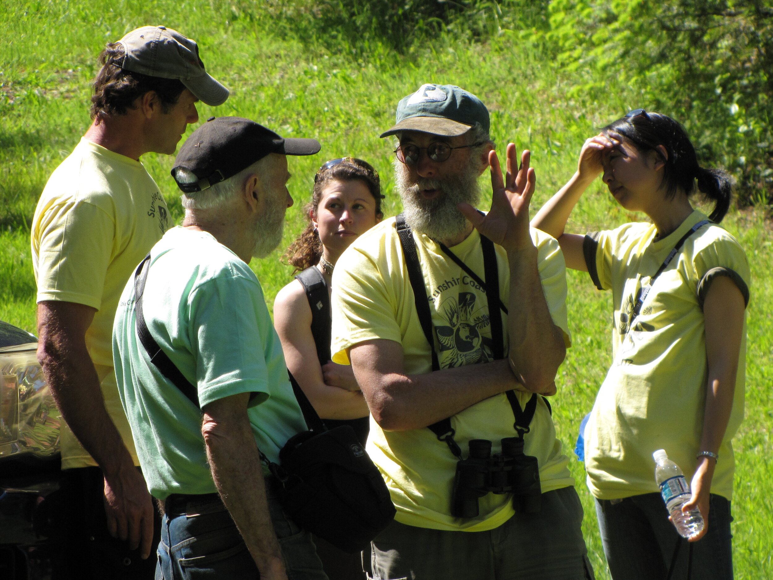 PAGE 54 - ALTERNATIVE 120090523 - May 23rd - BioBlitz Madeira Park - David Stiles, Rick O'Neil, John Dafoe and Students.jpg