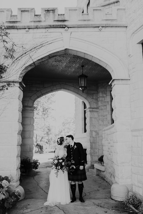 Sydney & Thomas - Married - Nathaniel Jensen Photography - Omaha Nebraska Wedding Photograper - Joslyn Castle - Founders One Nine - Hotel Deco-362.jpg