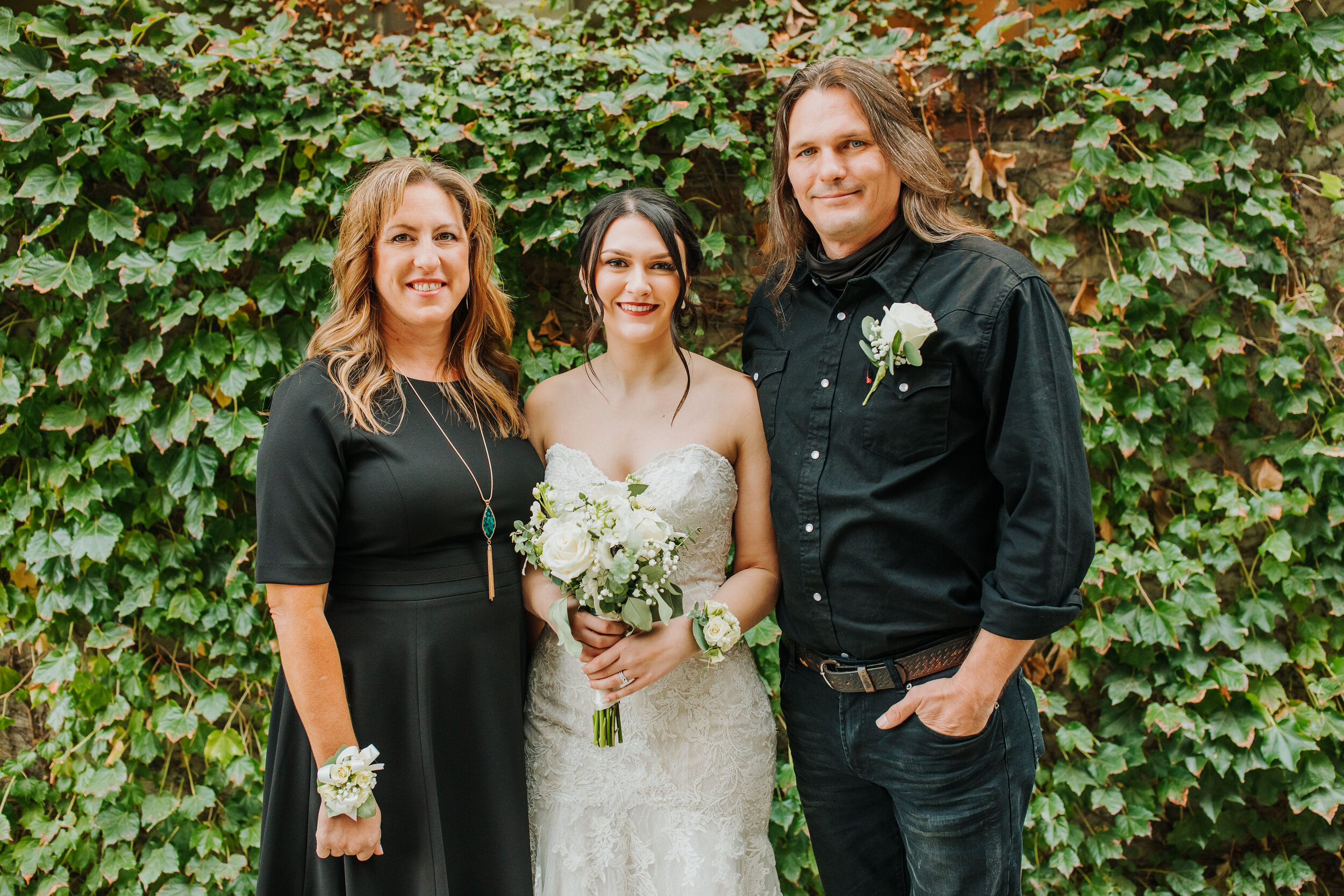 Nicole & Tyler - Married - Nathaniel Jensen Photography - Omaha Nebraska Wedding Photographer-112.jpg