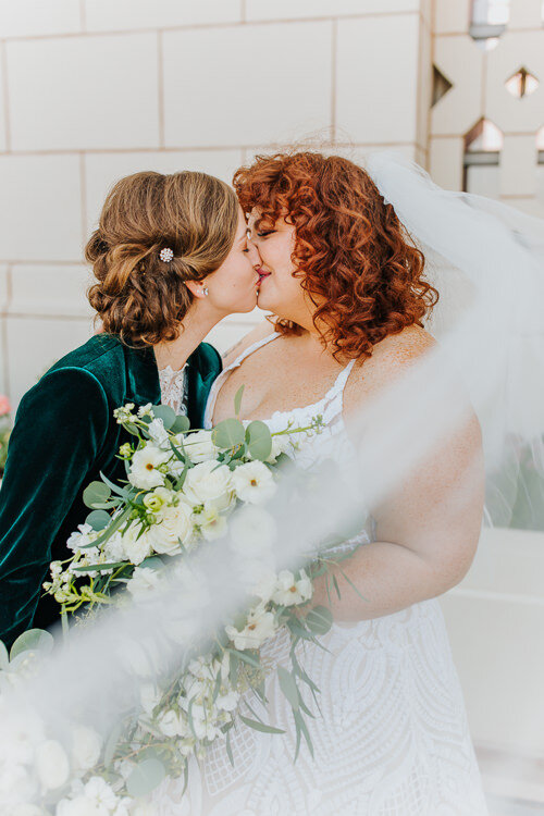 Lianna & Sarah - Married - Blog Size - Nathaniel Jensen Photography - Omaha Nebraska Wedding Photographer-253.jpg