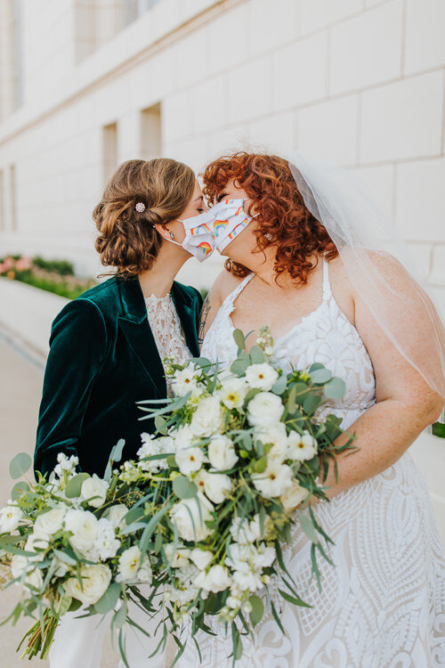Lianna & Sarah - Married - Blog Size - Nathaniel Jensen Photography - Omaha Nebraska Wedding Photographer-264.jpg