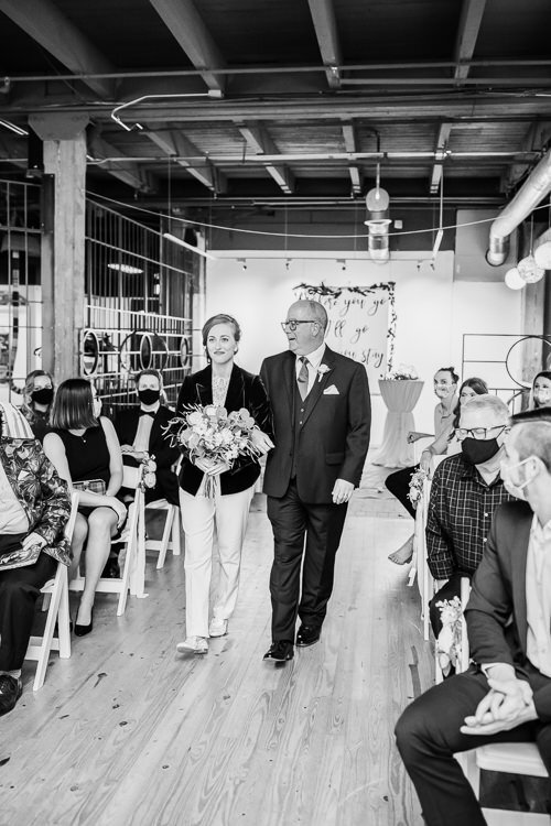 Lianna & Sarah - Married - Blog Size - Nathaniel Jensen Photography - Omaha Nebraska Wedding Photographer-331.jpg