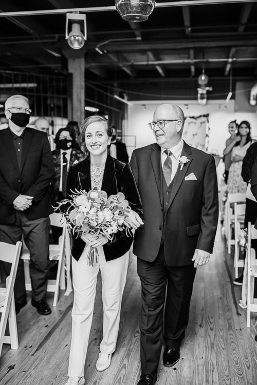 Lianna & Sarah - Married - Blog Size - Nathaniel Jensen Photography - Omaha Nebraska Wedding Photographer-333.jpg