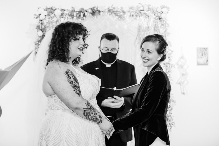 Lianna & Sarah - Married - Blog Size - Nathaniel Jensen Photography - Omaha Nebraska Wedding Photographer-347.jpg