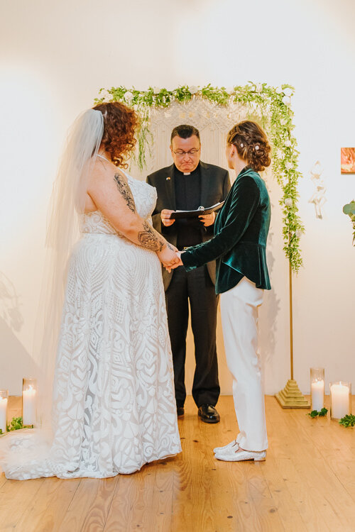Lianna & Sarah - Married - Blog Size - Nathaniel Jensen Photography - Omaha Nebraska Wedding Photographer-356.jpg