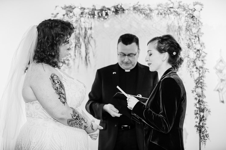 Lianna & Sarah - Married - Blog Size - Nathaniel Jensen Photography - Omaha Nebraska Wedding Photographer-367.jpg