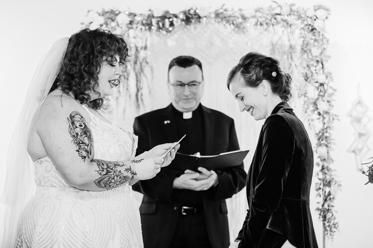 Lianna & Sarah - Married - Blog Size - Nathaniel Jensen Photography - Omaha Nebraska Wedding Photographer-375.jpg