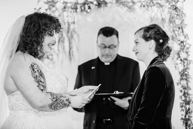 Lianna & Sarah - Married - Blog Size - Nathaniel Jensen Photography - Omaha Nebraska Wedding Photographer-377.jpg