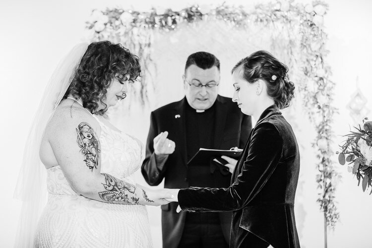 Lianna & Sarah - Married - Blog Size - Nathaniel Jensen Photography - Omaha Nebraska Wedding Photographer-379.jpg