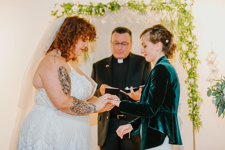 Lianna & Sarah - Married - Blog Size - Nathaniel Jensen Photography - Omaha Nebraska Wedding Photographer-382.jpg