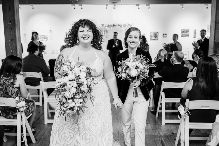 Lianna & Sarah - Married - Blog Size - Nathaniel Jensen Photography - Omaha Nebraska Wedding Photographer-395.jpg