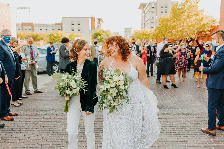 Lianna & Sarah - Married - Blog Size - Nathaniel Jensen Photography - Omaha Nebraska Wedding Photographer-420.jpg