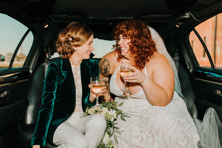 Lianna & Sarah - Married - Blog Size - Nathaniel Jensen Photography - Omaha Nebraska Wedding Photographer-430.jpg