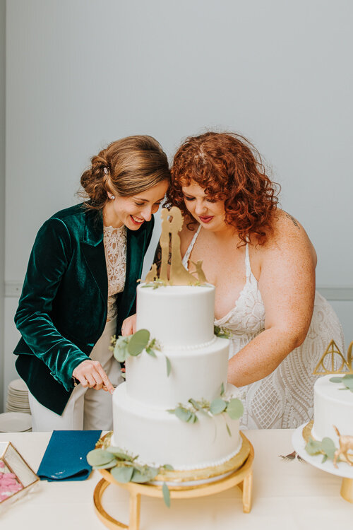 Lianna & Sarah - Married - Blog Size - Nathaniel Jensen Photography - Omaha Nebraska Wedding Photographer-466.jpg