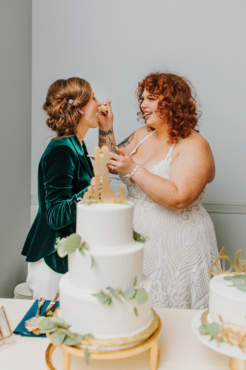 Lianna & Sarah - Married - Blog Size - Nathaniel Jensen Photography - Omaha Nebraska Wedding Photographer-468.jpg