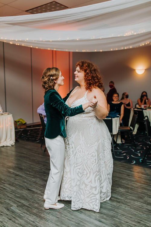 Lianna & Sarah - Married - Blog Size - Nathaniel Jensen Photography - Omaha Nebraska Wedding Photographer-499.jpg
