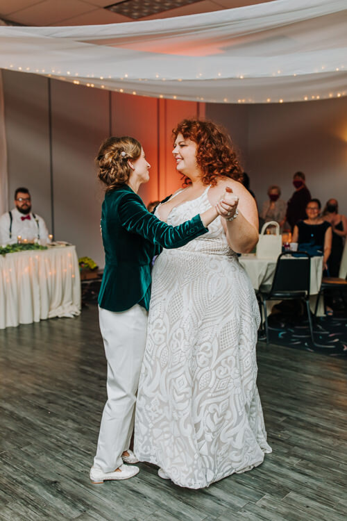 Lianna & Sarah - Married - Blog Size - Nathaniel Jensen Photography - Omaha Nebraska Wedding Photographer-500.jpg