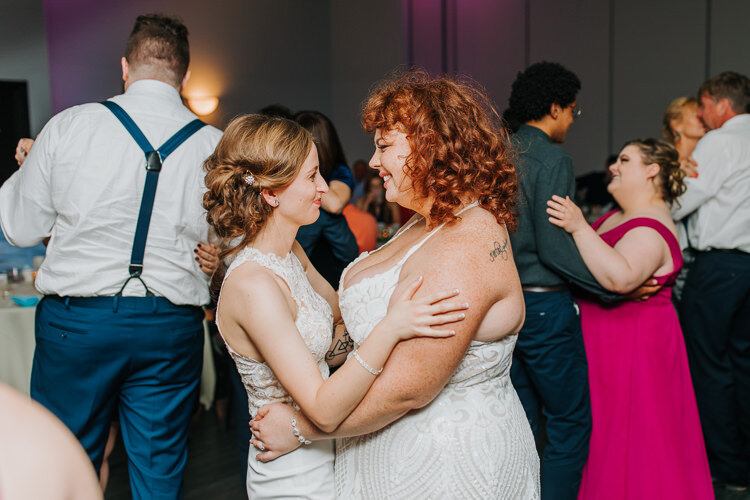 Lianna & Sarah - Married - Blog Size - Nathaniel Jensen Photography - Omaha Nebraska Wedding Photographer-529.jpg