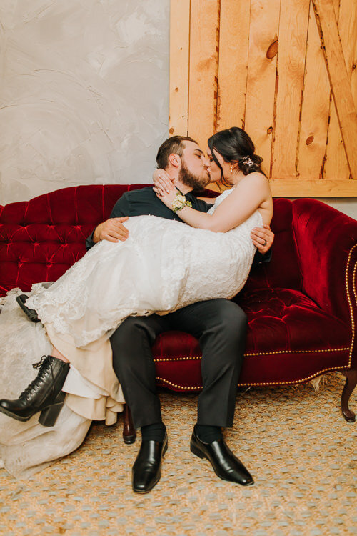 Nicole & Tyler - Married - Blog Size - Nathaniel Jensen Photography - Omaha Nebraska Wedding Photographer-403.jpg