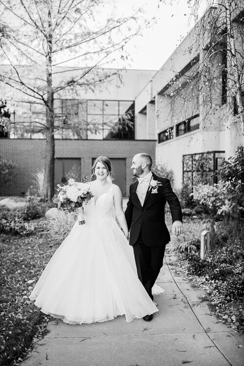 Shelbi & Colby - Married - Blog Size - Nathaniel Jensen Photography - Omaha Nebraska Wedding Photographer-250.jpg