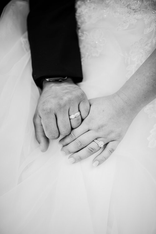Shelbi & Colby - Married - Blog Size - Nathaniel Jensen Photography - Omaha Nebraska Wedding Photographer-258.jpg