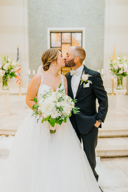 Shelbi & Colby - Married - Blog Size - Nathaniel Jensen Photography - Omaha Nebraska Wedding Photographer-334.jpg