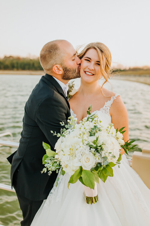 Shelbi & Colby - Married - Blog Size - Nathaniel Jensen Photography - Omaha Nebraska Wedding Photographer-446.jpg