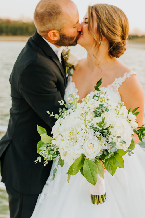 Shelbi & Colby - Married - Blog Size - Nathaniel Jensen Photography - Omaha Nebraska Wedding Photographer-448.jpg