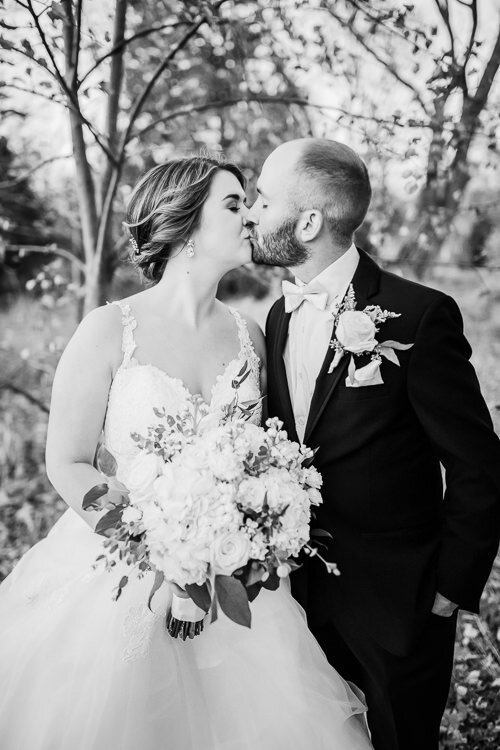 Shelbi & Colby - Married - Blog Size - Nathaniel Jensen Photography - Omaha Nebraska Wedding Photographer-476.jpg