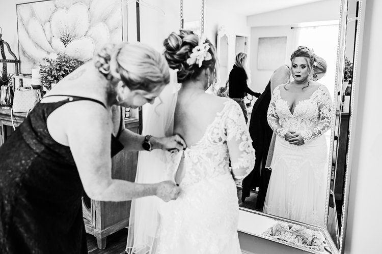 Kenzie & Robyn - Married - WEB - Nathaniel Jensen Photography - Omaha Nebraska Wedding Photographer-123.JPG