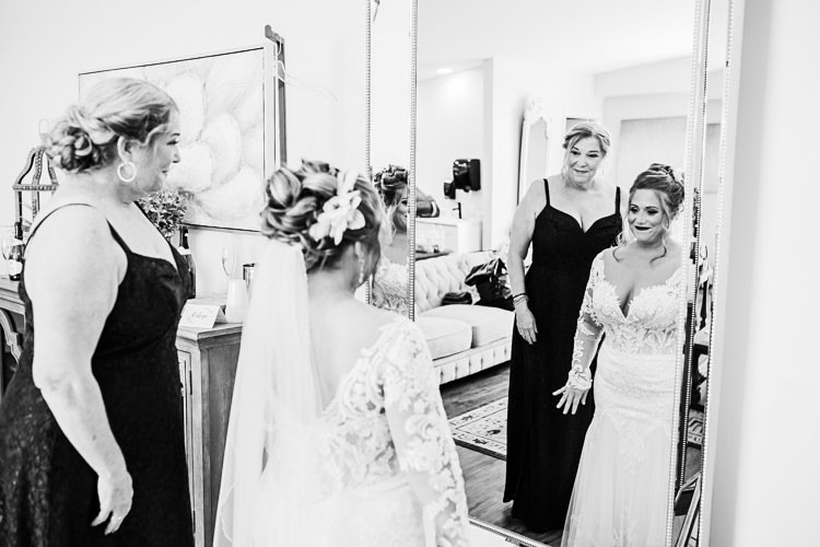 Kenzie & Robyn - Married - WEB - Nathaniel Jensen Photography - Omaha Nebraska Wedding Photographer-125.JPG
