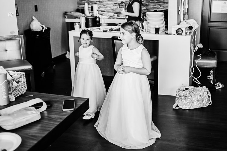 Maggie & Chris - Married - WEB - Nathaniel Jensen Photography - Omaha Nebraska Wedding Photographer-30.JPG