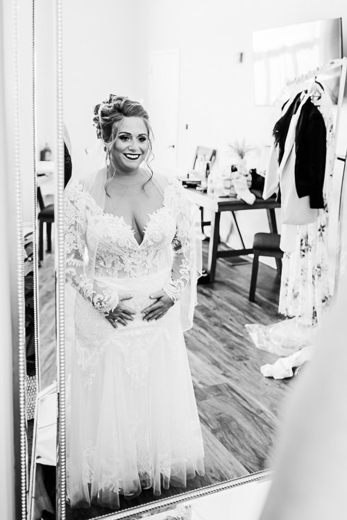 Kenzie & Robyn - Married - WEB - Nathaniel Jensen Photography - Omaha Nebraska Wedding Photographer-128.JPG