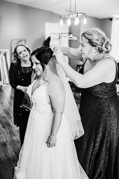 Kenzie & Robyn - Married - WEB - Nathaniel Jensen Photography - Omaha Nebraska Wedding Photographer-160.JPG