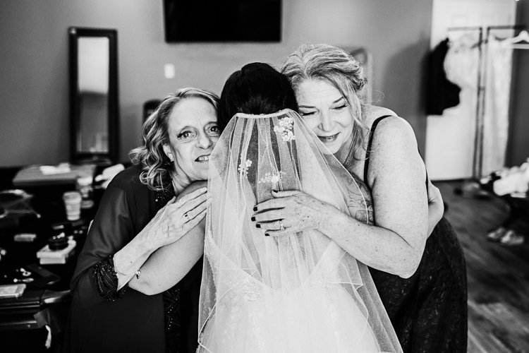 Kenzie & Robyn - Married - WEB - Nathaniel Jensen Photography - Omaha Nebraska Wedding Photographer-162.JPG