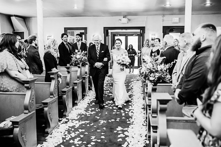 Maggie & Chris - Married - WEB - Nathaniel Jensen Photography - Omaha Nebraska Wedding Photographer-105.JPG